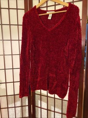 Chaus Women's Deep Red V-Neck Fuzzy Sweater